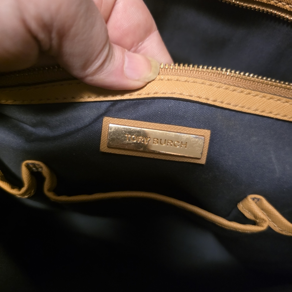 Tory Burch Tote Bag - Picture 9 of 11